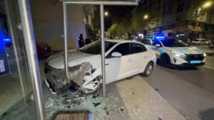 alkollu surucu yolcu duragina daldi rkkAGzny.jpg