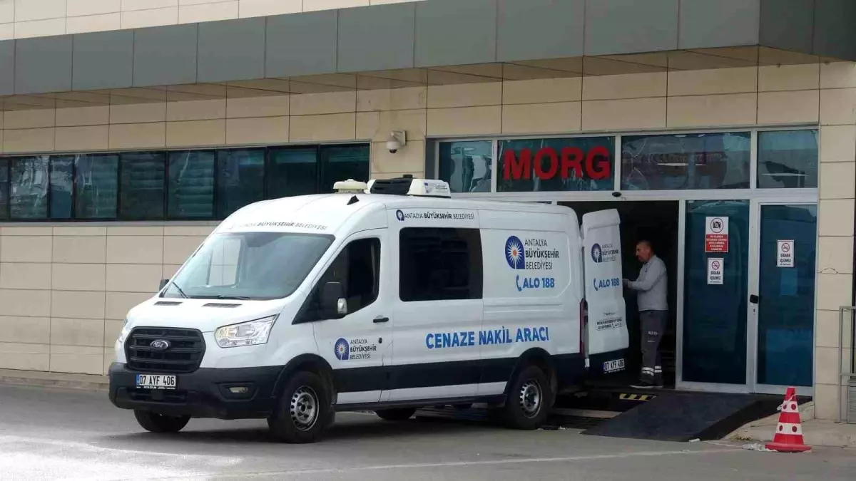 antalyada silahli kavga 2 genc hayatini kaybetti hIAGyvnO.jpg