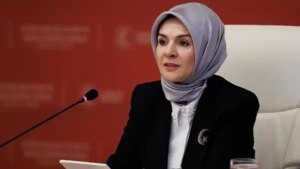 chpden bakan goktasa veri tepkisi kadinlar her gun oldurulurken siz neden susuyorsunuz q1QDJaBe.jpg