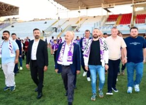 guzide gebzesporda sok ayrilik baskan yusuf ozturk gorevden ayrildi FEIGiLQ8.jpg